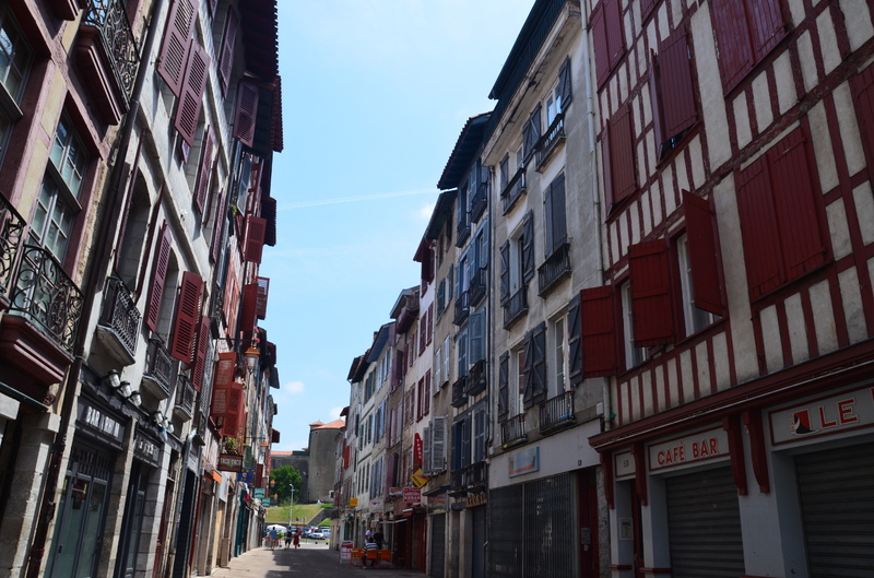 BAYONA-10-7-2016 - Francia y sus pueblos-2016/2022 (26)
