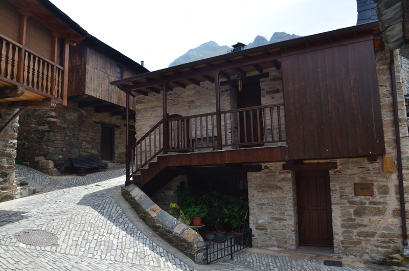 PEÑALBA DE SANTIAGO-22-6-2017-LEÓN - Los pueblos más bonitos de España-2010/2023 (12)