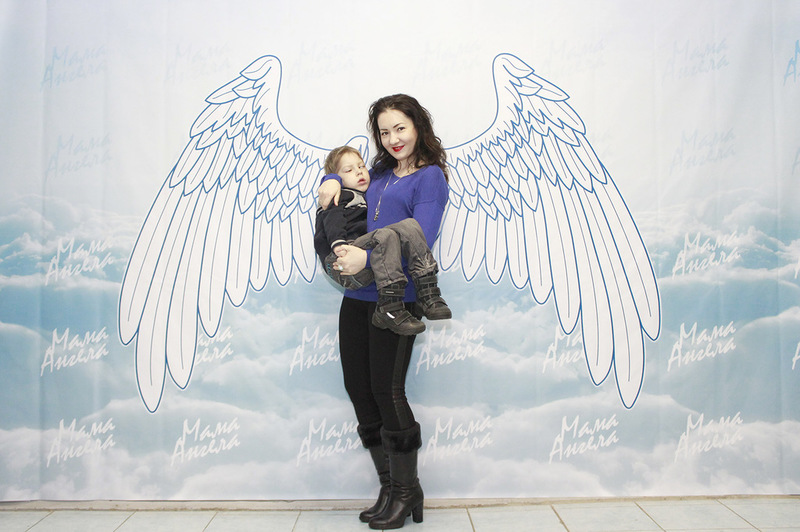 Видео ангела мамы. Ребенок с крылышками ангела. Образ детей с крыльями. Мама ангел.